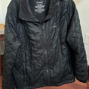 L.L. Bean Women's Black Puffer Jacket EXC Condition. Women’s 1X.